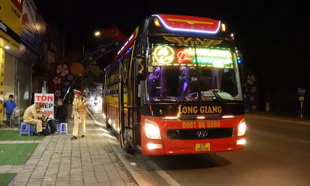 Phát hiện tài xế xe khách vi phạm nồng độ cồn, dương tính ma túy