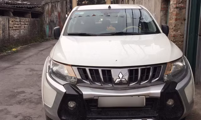 Ôtô bị lỗi động cơ, khách Việt lần đầu được đổi xe mới