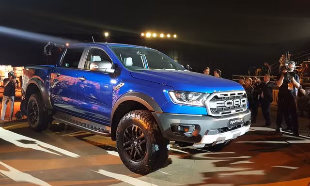 Ford Ranger Raptor - bán tải cao cấp trình làng