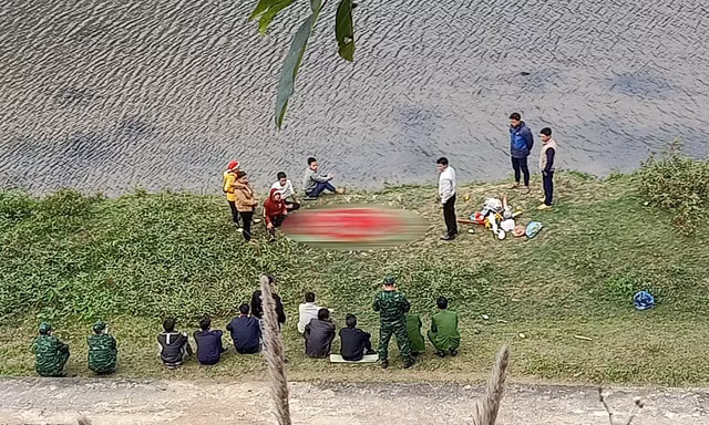 Tìm thấy thi thể thanh niên mất tích khi bơi qua sông Hồng