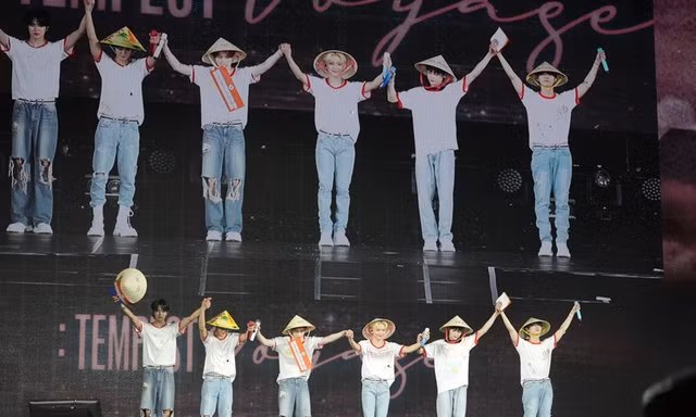 Khoảnh khắc đáng nhớ tại concert TEMPEST: Hanbin khóc vì giấc mơ thành sự thật
