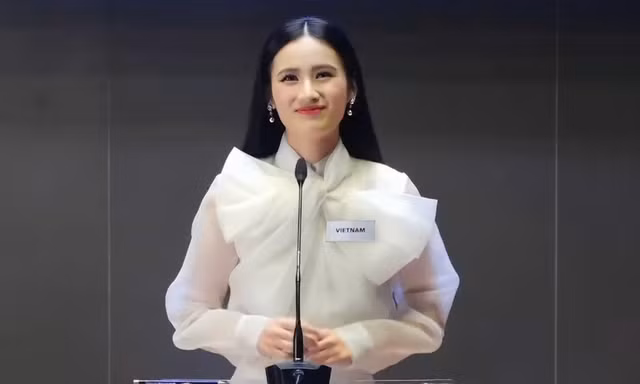 Tại 'Miss World 2025', Hoa hậu Ý Nhi thể hiện tinh thần nhân ái được 'beauty fan' khen hết lời vì làm được điều này