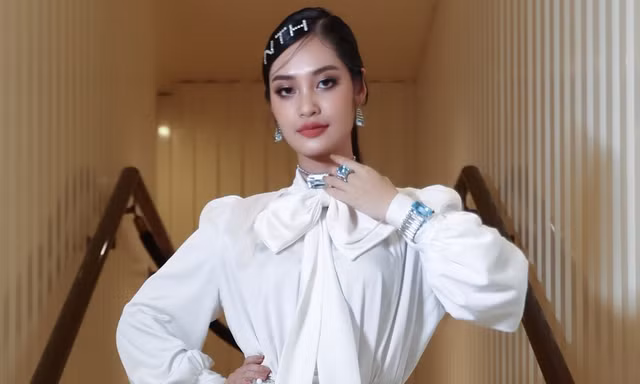 ‘Nàng Hậu’ này ‘chơi lớn’ diện trang sức bạc tỷ ‘lấn át’ dàn người đẹp đình đám showbiz