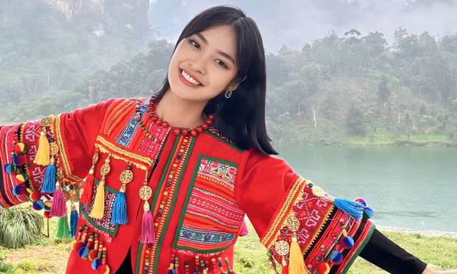 Hoa hậu Nông Thúy Hằng nói về thời gian hoạt động Đoàn: ‘Mình là một người trẻ còn tràn đầy sự sáng tạo thì cứ dấn thân’