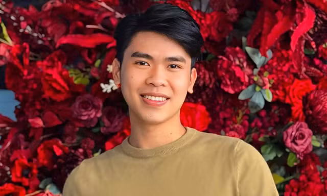 Chàng trai gen Z Nguyễn Lê Vĩnh Tường theo đuổi ngành thiết kế thời trang, nói về việc đi làm trái ngành học