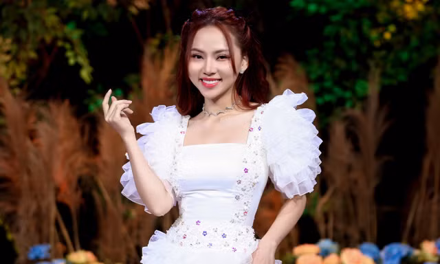 'Hiện tượng cover' Ngô Lan Hương: 'Những bình luận tiêu cực là cần thiết với người nghệ sĩ'