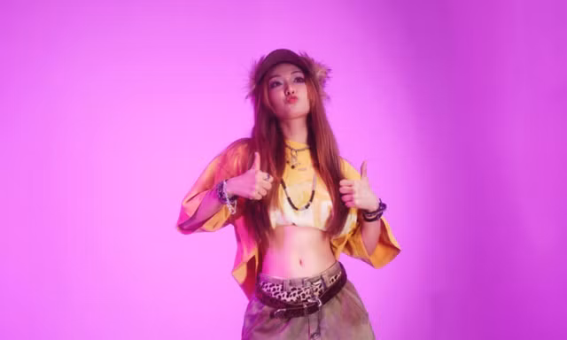 Lộ diện tân binh V-pop là quán quân một cuộc thi âm nhạc, chật vật tìm chỗ đứng trong showbiz