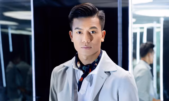 'Nam thần màn ảnh' Hiếu Nguyễn nói về 'tin đồn' hay thảo mai, tiết lộ điều áp lực hơn nghề diễn