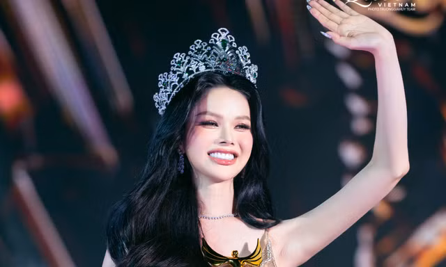 Chân dung 'mỹ nhân chuyển giới' gen Z nối gót Hương Giang đi thi Hoa hậu cấp quốc tế