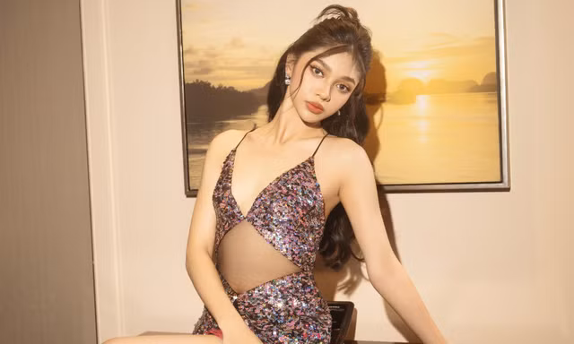 Nàng Á hậu gen Z thành công bậc nhất showbiz Việt hiện nay, Minh Kiên khoe vóc dáng mơ ước trong loạt ảnh mới