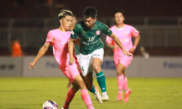 Lee Nguyễn kiến tạo 1 bàn trong chiến thắng 2-1 trước Sài Gòn FC Ảnh: TV