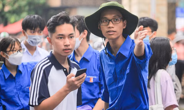 Bạn Nguyễn Văn Mạnh, sinh viên ĐH Bách khoa Hà Nội luôn góp mặt trong các hoạt động tình nguyện của ĐH Bách khoa Hà Nội