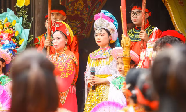Người được chọn đóng vai nữ tướng Lê Hoa năm nay là em Nguyễn Diệp Trúc (20 tuổi)