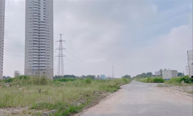 Một khu đất dịch vụ tại xã Di Trạch, huyện Hoài Đức