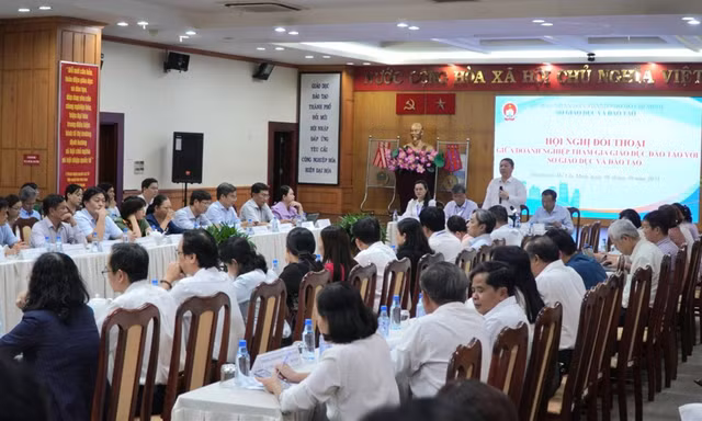 Toàn cảnh hội nghị đối thoại Ảnh: Nhàn Lê 