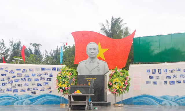 Công viên Đại tướng Võ Nguyên Giáp tại đảo Sơn Ca