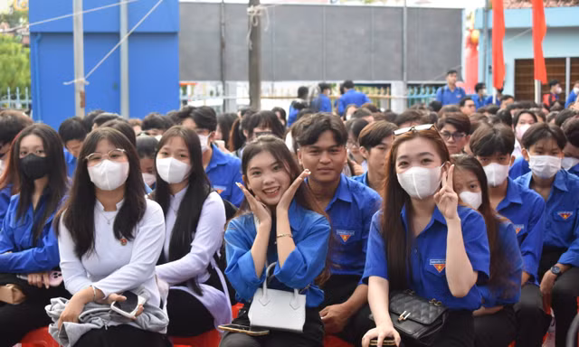 Mong đoàn viên, thanh niên tích cực hành động thực hiện văn hóa giao thông