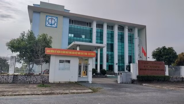Phê bình, kỷ luật lãnh đạo Sở Giáo dục Cà Mau