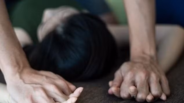Bắt 7 bị can trong vụ thiếu nữ bị nhiều người họ hàng xâm hại từ năm lên 7 tuổi