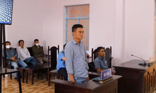 Hai năm tù cho người đàn ông 'nhốt' cán bộ ở Bạc Liêu