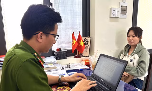Nữ kế toán thông đồng cán bộ kỹ thuật chỉnh hợp đồng để lấy gần 1 tỷ đồng