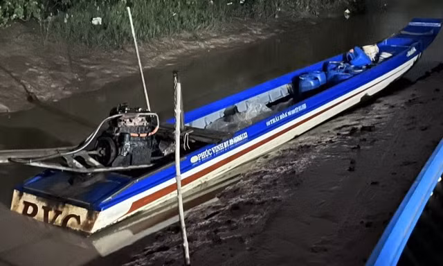 Một người bắt ốc, mò nghêu bị đánh tử vong khi đang ăn cơm 