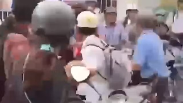 Sở Giáo dục Cà Mau báo cáo vụ học sinh đánh nhau trước cổng trường