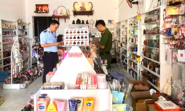 Cà Mau phát hiện nhiều vụ bán mỹ phẩm không rõ nguồn gốc