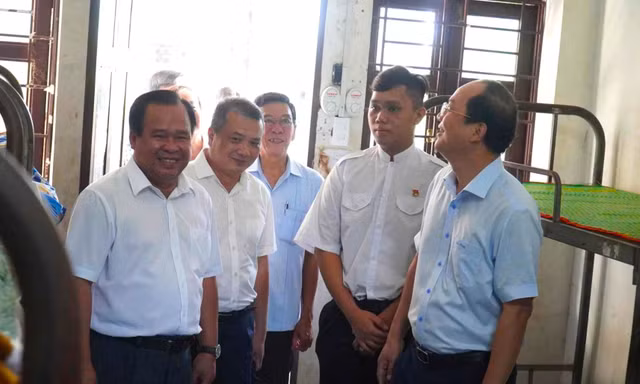 Nghiên cứu cơ chế đặc thù cho học sinh dân tộc thiểu số ở Cà Mau