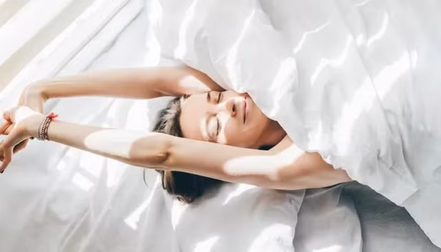 Vì sao một số người chỉ ngủ 4 giờ mỗi ngày mà vẫn khỏe mạnh?