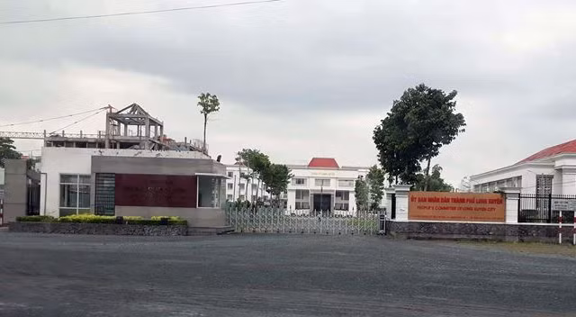 Bổ nhiệm lại Phó Chánh văn phòng đối với con gái Chủ tịch An Giang