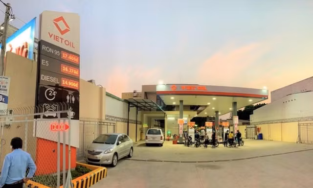 Đằng sau những lỗ hổng quản lý xăng dầu: Khi cơ quan quản lý vượt luật