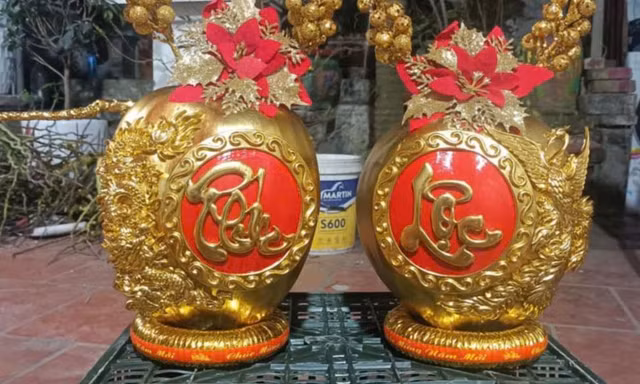Trái cây độc lạ 'trình làng' dịp Tết