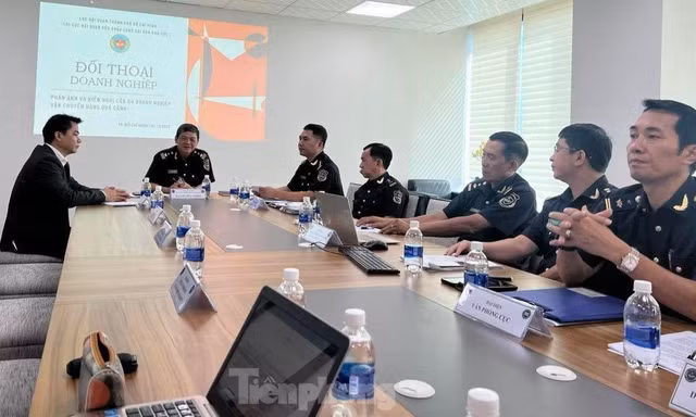 Vụ doanh nghiệp 'tố' hải quan: Tổ chức đối thoại chỉ 1 đơn vị có mặt