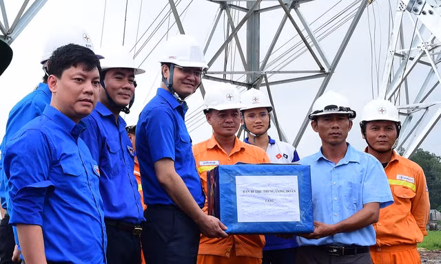 Bí thư thứ nhất Trung ương Đoàn: Tạo sự đồng thuận của người dân trong thực hiện đường dây 500kV