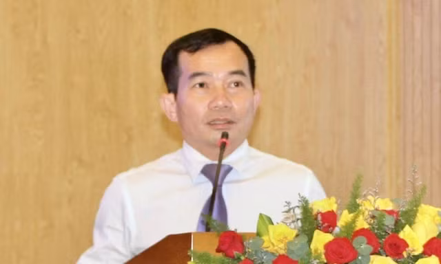  Cách chức Phó Chánh văn phòng Đoàn Đại biểu Quốc hội tỉnh Khánh Hoà