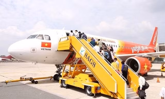 Lèo tèo lợi nhuận vì mất khách 'sộp'