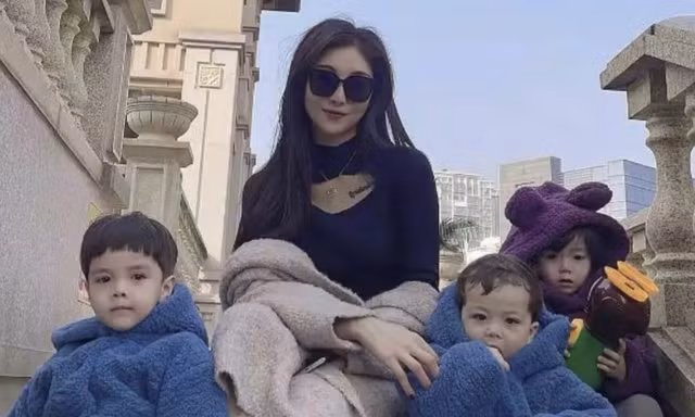 'Hái ra tiền' khi mở dịch vụ dạy cha mẹ chơi với con