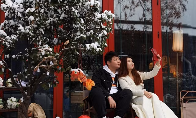 Thế hệ thanh niên Trung Quốc từ chối kết hôn, bất chấp bị cha mẹ ép buộc