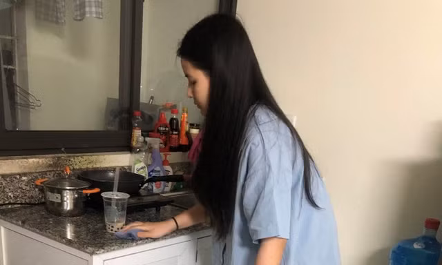 Chuyển nhà gấp vì không chịu nổi nết ăn ở bẩn của bạn cùng phòng