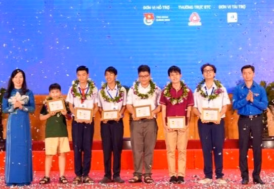 Nam sinh 2 năm liên tiếp giải Nhất lập trình Hội thi Tin học trẻ toàn quốc