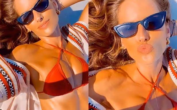 Ngất ngây sắc vóc 'cực phẩm' của siêu mẫu Brazil Izabel Goulart