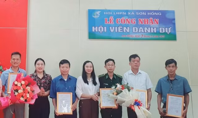 31 nam giới tại Hà Tĩnh được kết nạp vào Hội Liên hiệp Phụ nữ