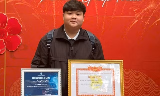 Nam sinh công nghệ sở hữu sáng chế về hệ thống lên men thực phẩm tự động