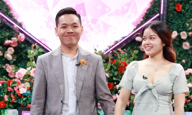 Chàng trai có 3 bằng thạc sĩ đi tìm bạn gái