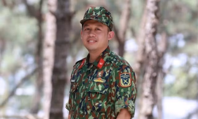 Dạy bài học yêu vợ, giữ lửa hôn nhân, thầy giáo ở Hà Nội gây 'sốt' mạng