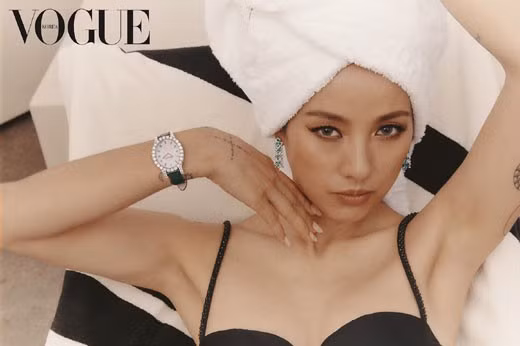 'Nữ hoàng Kpop' Lee Hyori ngoài tứ tuần vẫn quá đỗi gợi cảm
