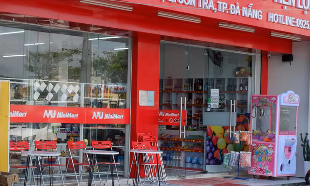 Tiệm ăn, nhà hàng 'Phố người Hàn' ở Đà Nẵng vắng hoe