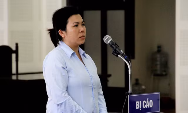 Bị cáo Nguyễn Huỳnh Trúc Yên tại tòa