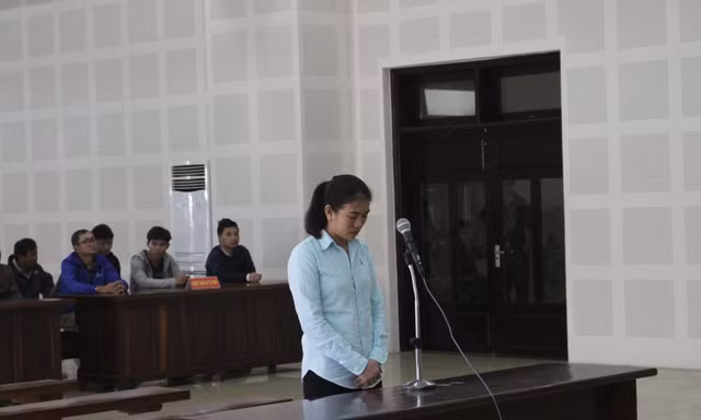 Lừa chạy việc cho 56 người chiếm đoạt tiền tỷ